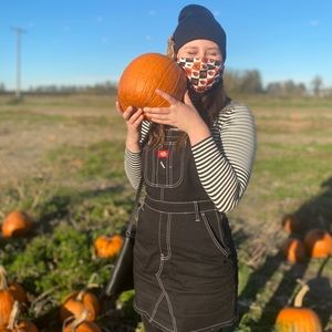 Meet your Posher, Lillian